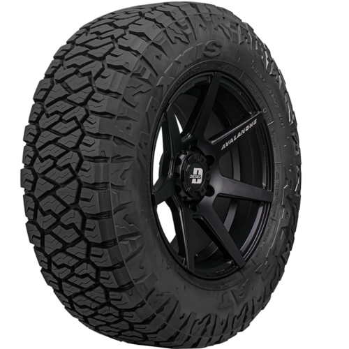 Maxxis-RAZR-AT811_Angle